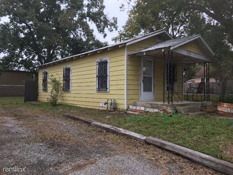 Primary Photo - 1 br, 1 bath House - 631 E. Gonzales
