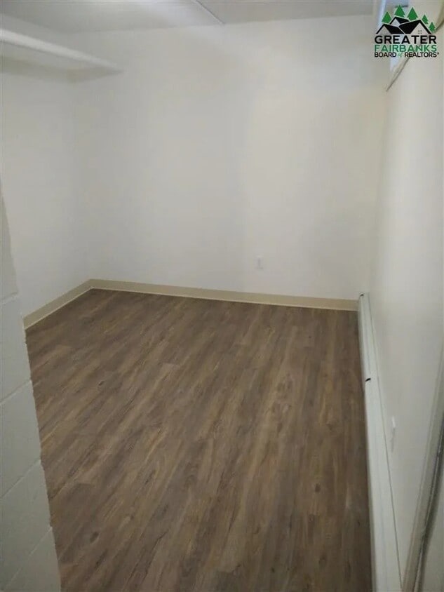 Foto del edificio - 1528 S Cushman St