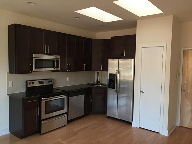 Kitchen - 1612 South St