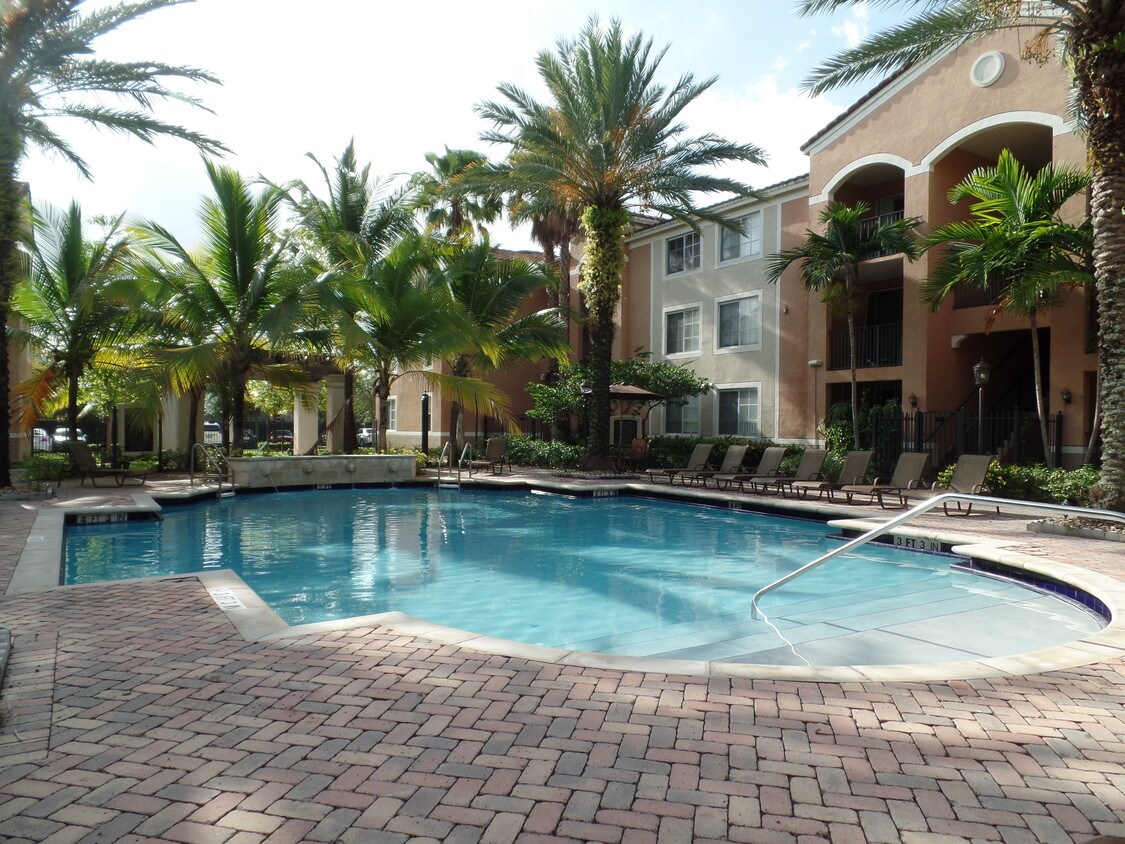 Foto principal - 6801 SW 44th St