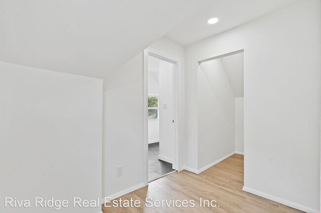 Building Photo - 3 br, 1 bath House - 1208 Chislett Street