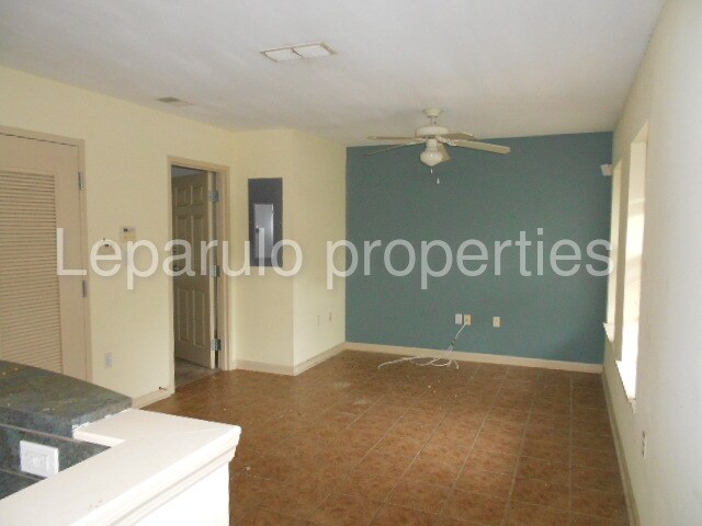 Foto del edificio - 1609 W Pensacola St
