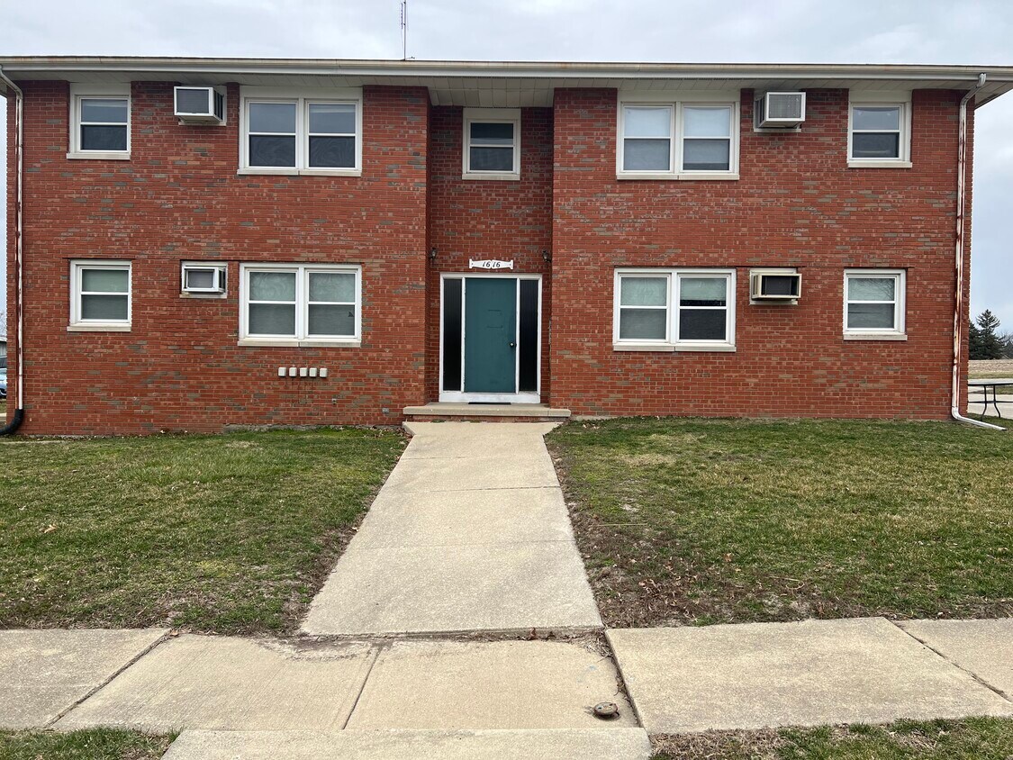 Primary Photo - 1616 Bryan St
