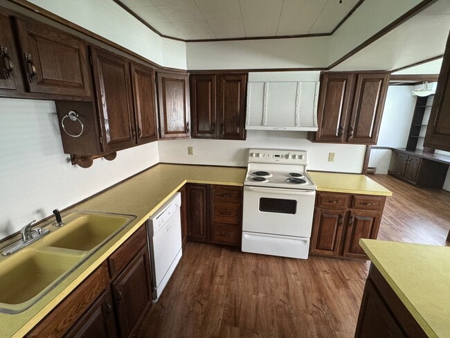 Foto del edificio - Single-family home available now near UNI