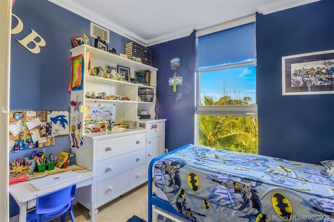 Foto del edificio - 16590 NE 26th Ave