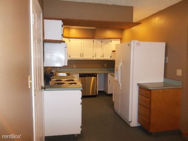 Building Photo - 4 br, 1.5 bath House - 1011 19th Street