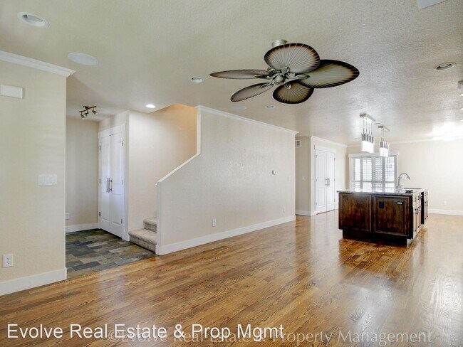 Building Photo - 3 br, 3 bath House - 24326 E 5th Pl