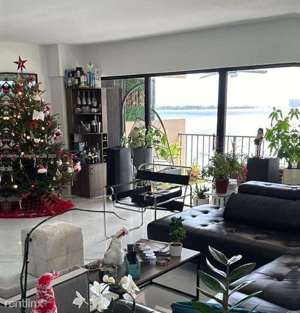 Foto del edificio - 2 br, 3 bath Condo - 1800 NE 114th St Apt 905