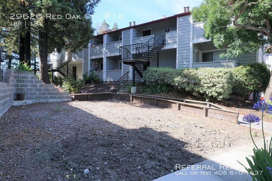 Primary Photo - 29626 Red Oak Ct