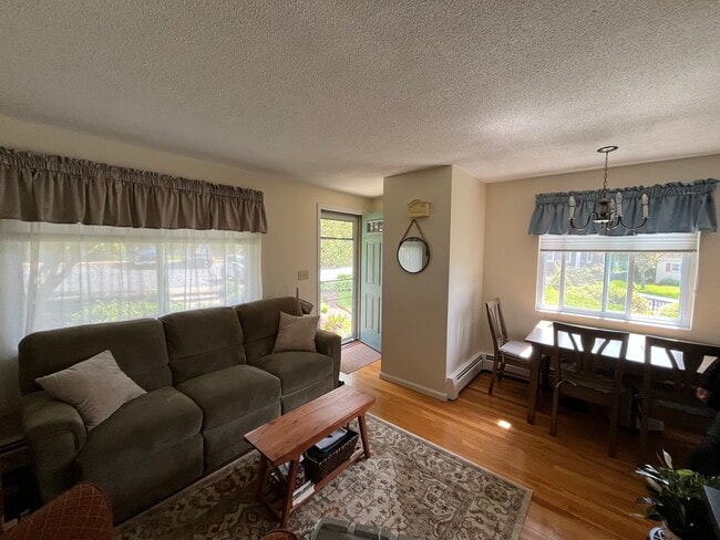 Building Photo - 1 Walcott Valley Dr