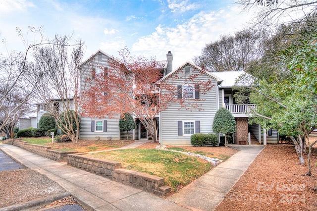 Foto del edificio - 3204 Selwyn Farms Ln