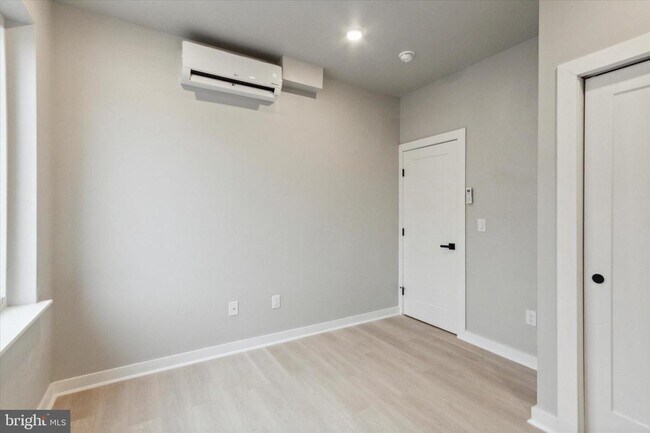 Foto del edificio - 316 S 52nd St