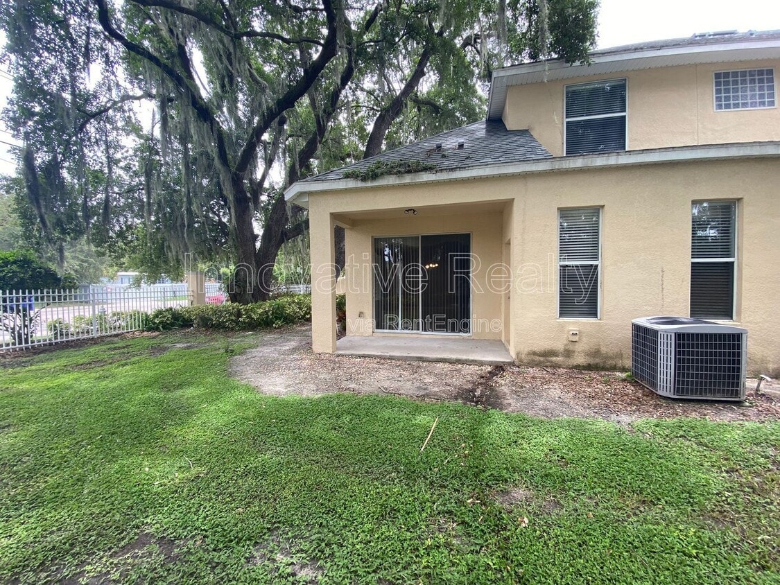 Foto del edificio - 2482 Temple Grove Ln