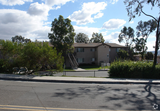 Building Photo - Alaquinas Apartments