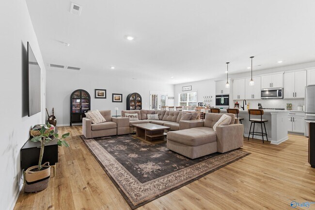 Foto del edificio - 148 Flintridge Dr