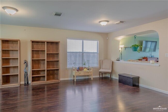 Building Photo - 1925 Andrea Ave