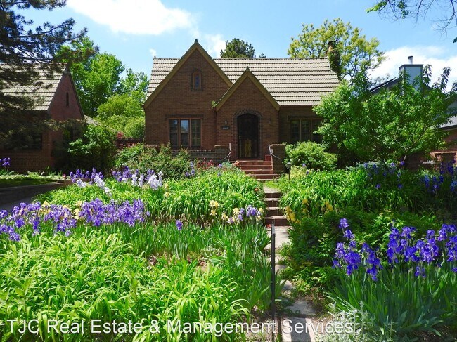 Foto del edificio - 5 br, 2 bath House - 1665 Jasmine Street