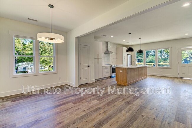 Photo - 213 Myrtle Ave House