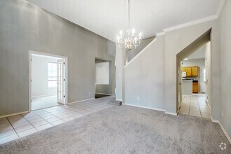 Building Photo - 4229 Kingsburg Dr