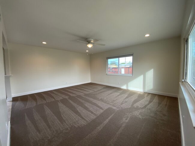 Building Photo - 3153 Sumatra Pl