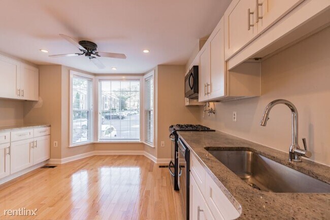 Building Photo - 3 br, 4 bath Townhome - 6007 Clerkenwell Ct