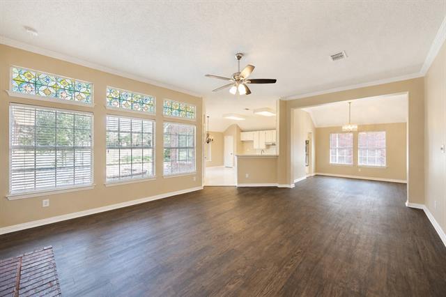 Foto del edificio - 5605 Belle Chasse Ln