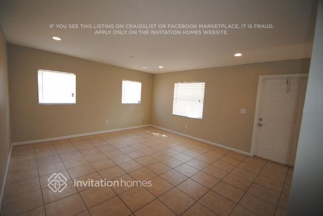 Building Photo - 641 N 68th Way
