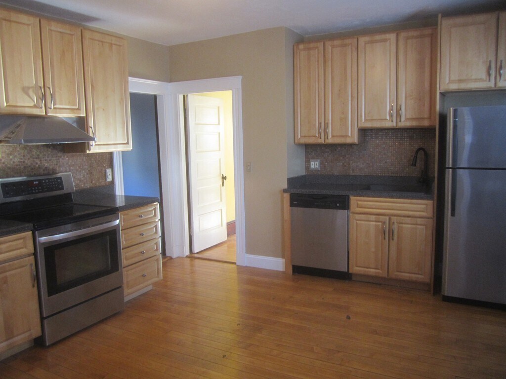 72 Spring St Unit 3, Bridgewater, MA 02324 Condo for Rent in
