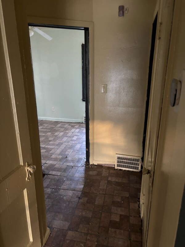 Foto del edificio - 20438 Russell St