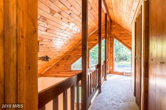 Building Photo - 45855 Governors Ct