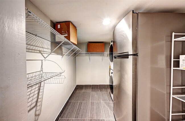 Foto del edificio - 1529 Marshall St