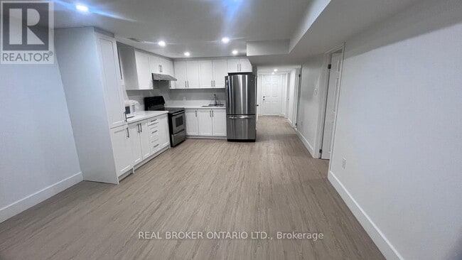 Building Photo - 8 Rainsford Rd