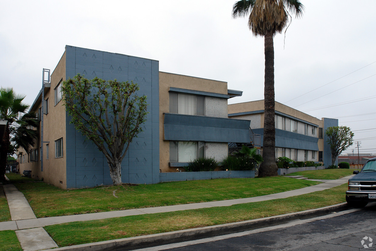 Foto del edificio - El Segundo Apartments