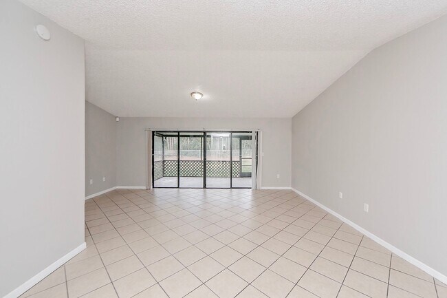 Foto del edificio - 4 bedroom / 2bath Home for Rent Kissimmee....