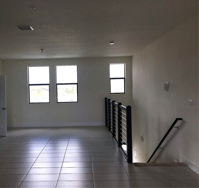 Foto del edificio - 10461 NW 82nd St