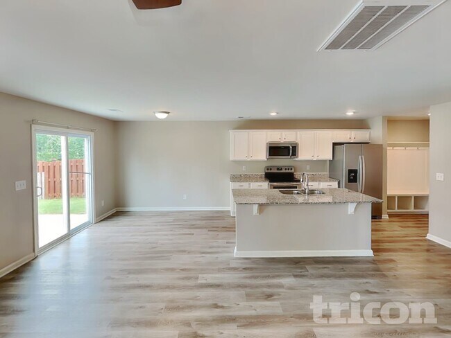 Foto del edificio - 725 Vanguard St