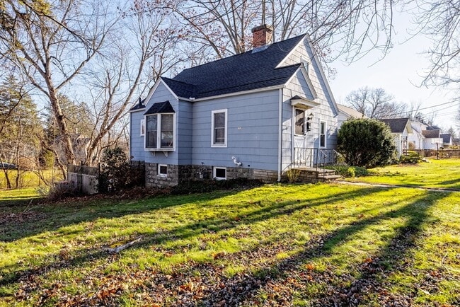 Foto del edificio - 27 Lathrop St