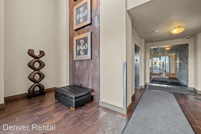 Building Photo - 3 br, 3 bath House - 10111 Inverness Main ...