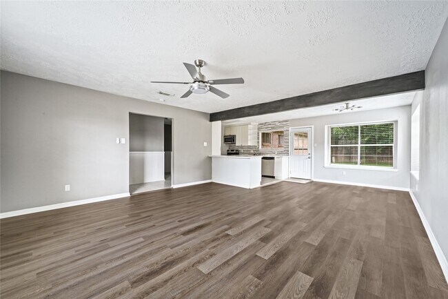 Foto del edificio - 7310 Kite Hill Dr
