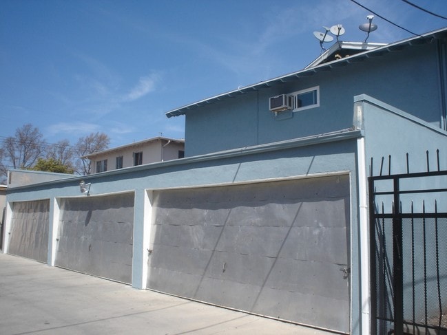 Building Photo - 10722 Shire Pl