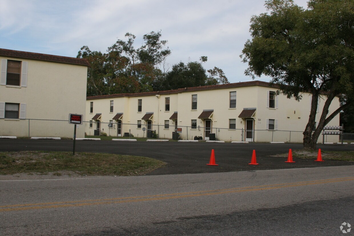 Foto del edificio - 723 44th Ave E