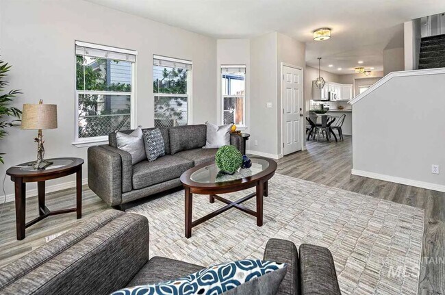 Living Room - 1219 S Colorado Ave