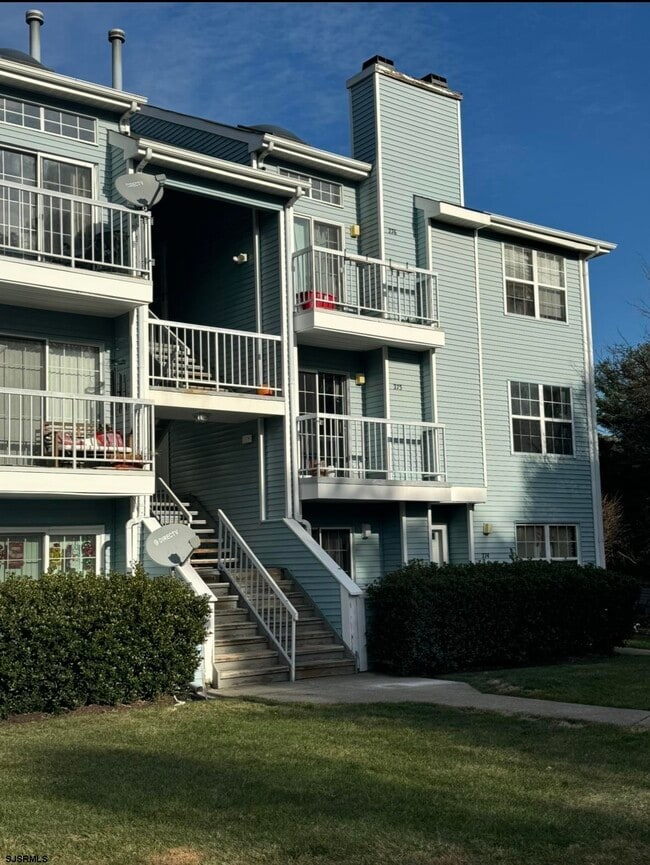 Building Photo - 275 Heather Croft