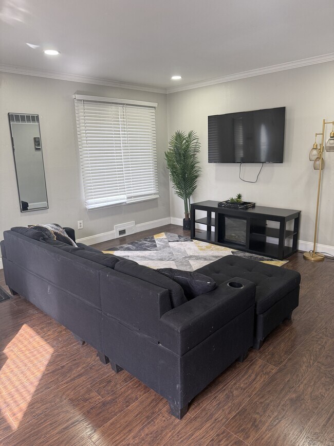 Foto del edificio - 3012 Grayson St