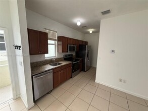 Building Photo - 9465 SW 171st Ct
