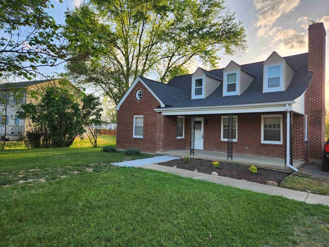 Building Photo - 9577 Shenandoah Dr