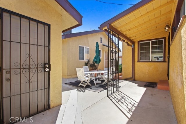 Foto del edificio - 10529 S Truro Ave