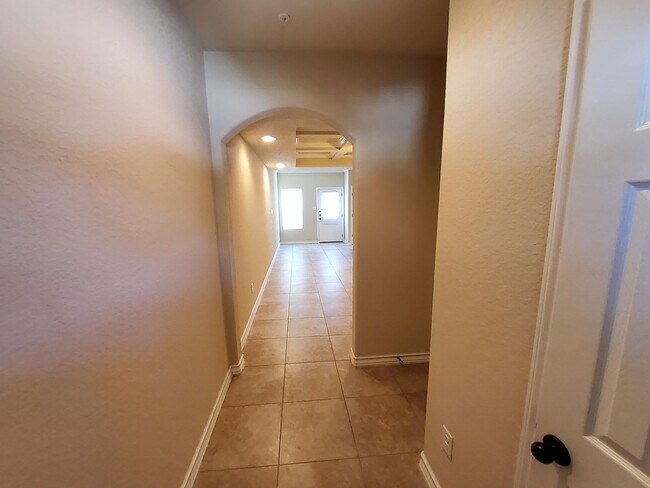 Foto del edificio - 16824 Dancing Ava