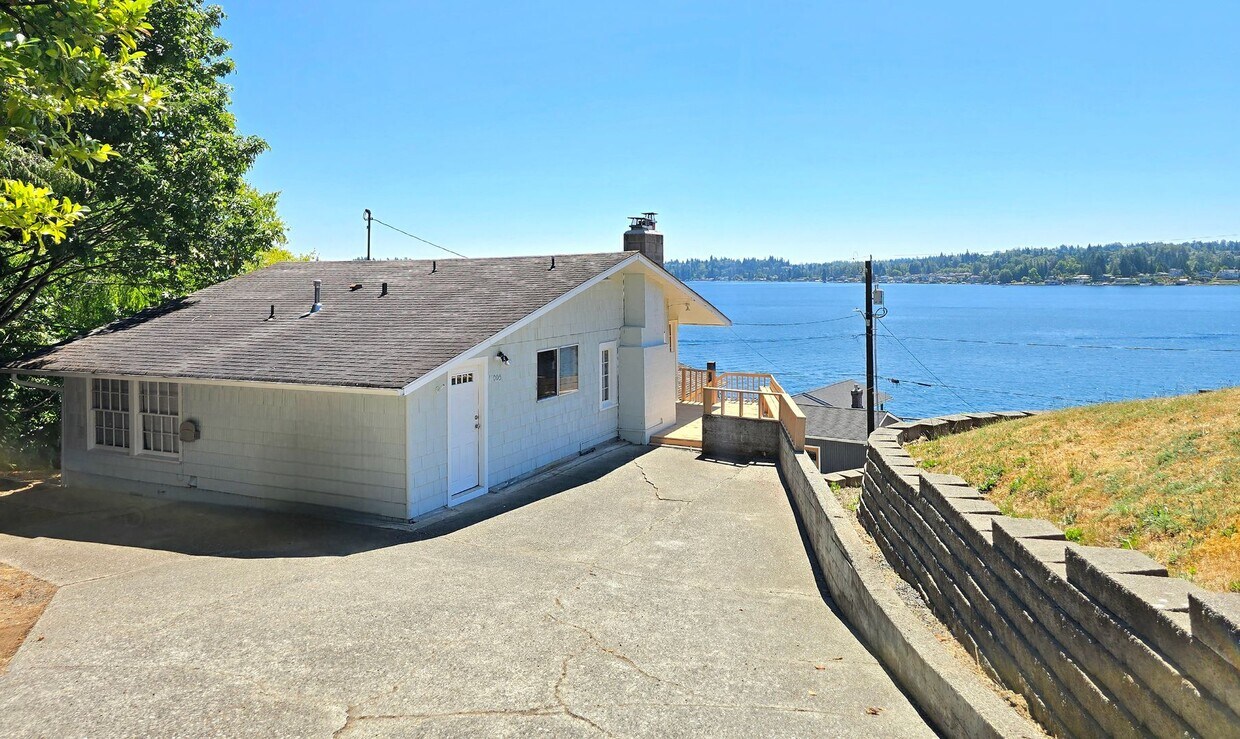 Foto principal - 3 Bedroom Home in Lake Stevens Available Now!