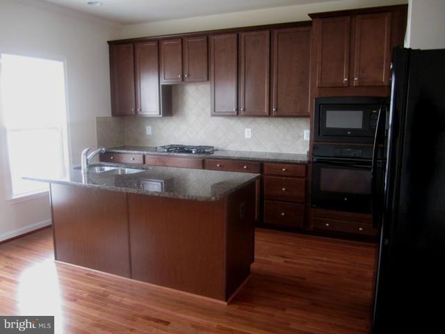 Foto del edificio - 41836 Diabase Square